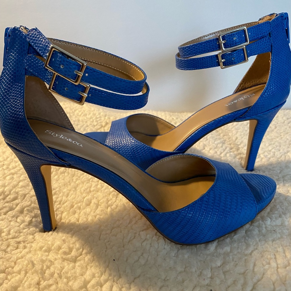 Style & Co- Macy’s Peep-toe Heels